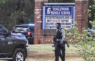 Police: South Carolina middle school student kills...