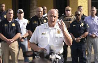 South Carolina police arrest suspect in mall shooting