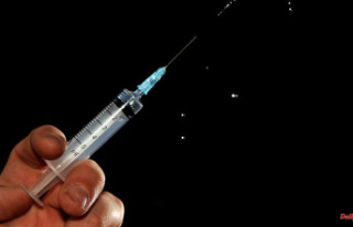 More monkeypox cases: Britain buys smallpox vaccine