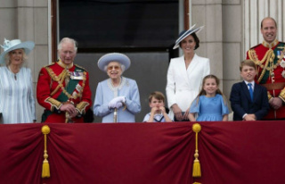 Jubilee Queen Elizabeth II. The monarchy attempts...
