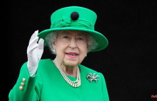 No more mobility issues?: The Queen is back in the...