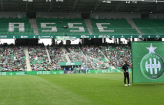 Soccer. ASSE has hired a new goalkeeper coach