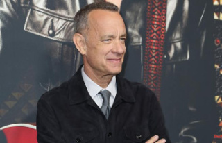 Fans worried: Tom Hanks trembles uncontrollably when...