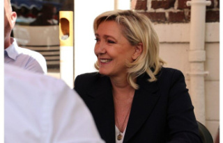 Legislative 2022. Marine Le Pen is largely leading...