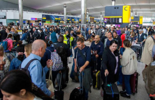 Hundreds of flights canceled: Flight chaos threatens...