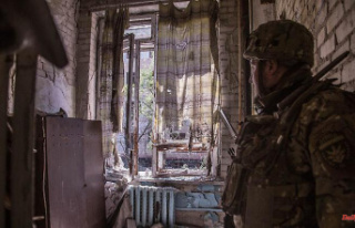 "Enemy seeks full control": Ukrainian military...