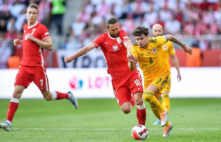 Soccer. Poland defeats Wales in Nations League opener