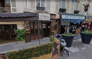 Paris. Bar stabbed to death, another hurt