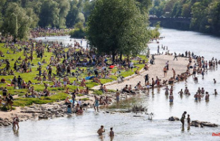 Bavaria: Sunny weekend attracts day trippers: some...