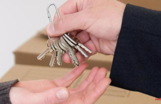 Question about tenancy law: I can give my key to whoever...