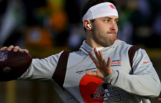 Baker Mayfield becomes a Panther after passing his...