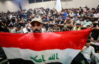 Thousands of Sadr supporters occupy Iraq's parliament...
