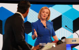 Race to succeed Johnson: First TV duel: Truss and...