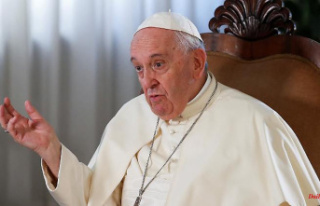 For the "cause of peace": Pope wants to...