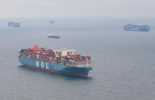 Ship traffic jams on the North Sea are getting worse