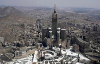 Holy city of Islam: Israeli journalist secretly travels...