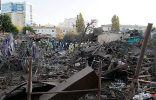 Kharkiv refugees: Ukrainian family dies in explosions...