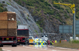 Three people are killed in a crash of Highlands at...