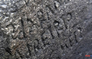 Finistère: a mysterious inscription on a rock finally...