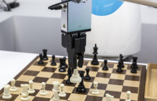 Tournament in Moscow: chess robot breaks seven-year-old...