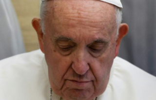 Pope Francis speaks of "genocide" against...