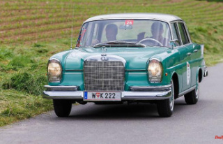 Baden-Württemberg: Vintage cars are on the road in...