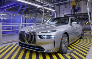 Guide: autonomous driving at the BMW Dingolfing plant:...