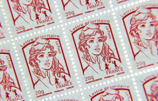 La Poste announces the end of the red stamp
