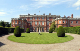 Newby Hall: A naked man approaches women at a stately...