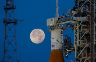 Nasa could send rocket to the moon as early as August