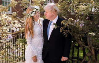 Boris and Carrie Johnsons celebrate wedding at big...