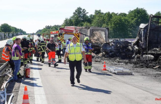 Three people die: truck causes fatal rear-end collision...