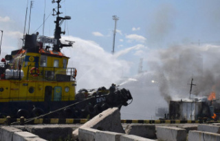 Despite grain deal: Russia admits attack on Odessa...