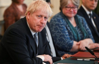 Boris Johnson fights for political survival as cabinet...