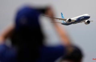 Farnborough Air Show: Boeing landed long-awaited major...