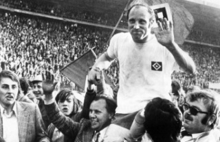 Football legend: Infantino: Seeler "One of the...
