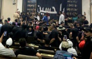 Sadr supporters continue to occupy Iraq's parliament