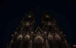 North Rhine-Westphalia: Even without lights, the cathedral...