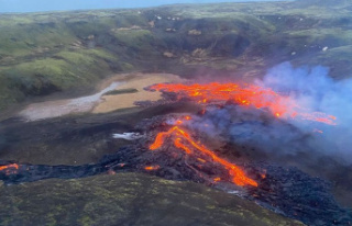 Earthquake: volcanic eruption in Iceland - lava bubbles...
