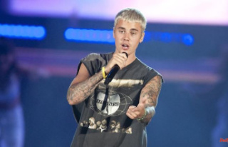 After diagnosis of facial paralysis: Justin Bieber...