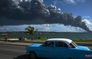 Cuba: gigantic fire at an oil depot, 17 missing, 77...