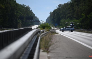 Autobahn stays closed: fire in Grunewald still not...