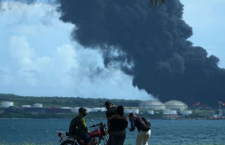 Accidents: Cuba: Dozens injured in fuel depot explosion