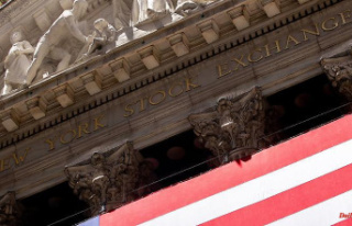 Dow Jones closes in the red as Wall Street loses momentum