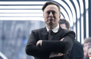Tesla boss trolls football club: Elon Musk makes fun...