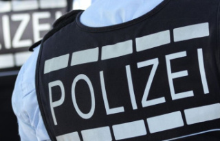 Berlin: Almost 100 police officers suspected of right-wing...