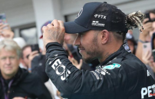 2023 should not be the end: F1 legend Hamilton wants...