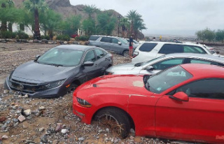 Floods after rain: Hundreds stranded in Death Valley