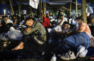 Overcrowded asylum shelters: Netherlands sued for...