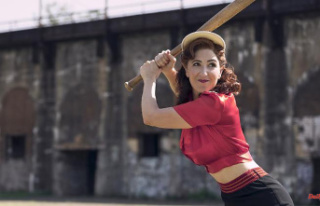 "A League of Their Own": Cult baseball film...